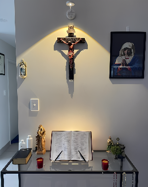 ✝️ Calvary's Eternal Witness: Solid Walnut Crucifix | Fr.Michael-Blessed | Two Prayer Sizes